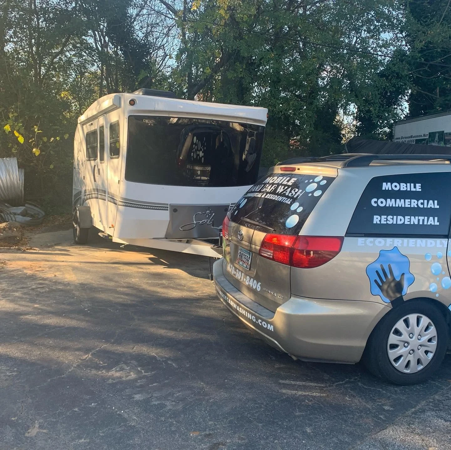 Mobile RV and car detailing service in Atlanta with full exterior wash and treatment